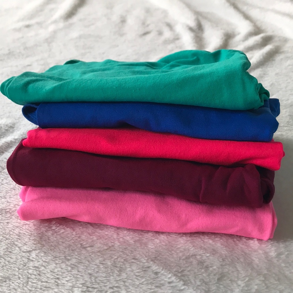 Set of 5 tank tops